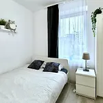 Theapartments Manufaktura Daire