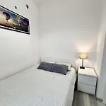 Theapartments Manufaktura Daire *